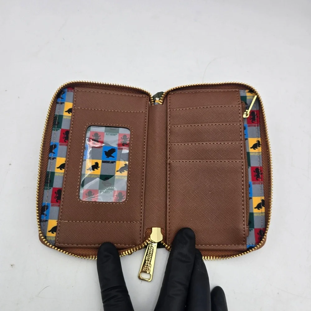 Loungefly Harry Potter Quidditch Zip‎ Wallet Dark Green Golden Snitch 3D Detail